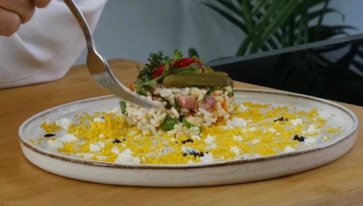 Insalata di riso impiattata da Bruno Barbieri 