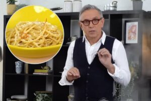 barbieri e piatto di spaghetti