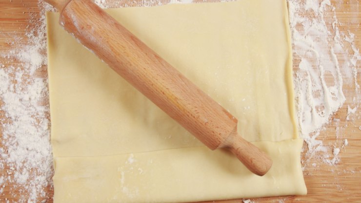 Pasta sfoglia e mattarello