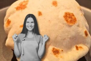 Pane palloncino e donna contenta
