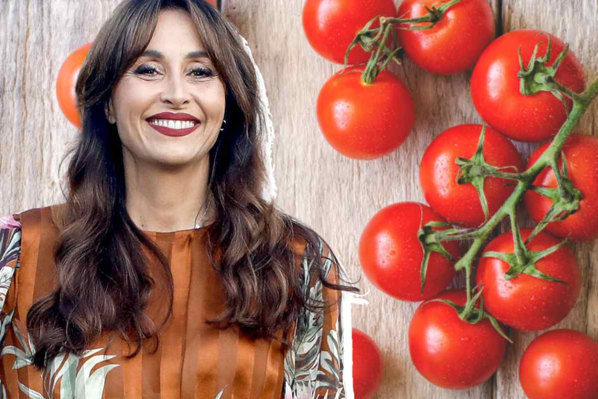 Benedetta Parodi e nello sfondo pomodorini