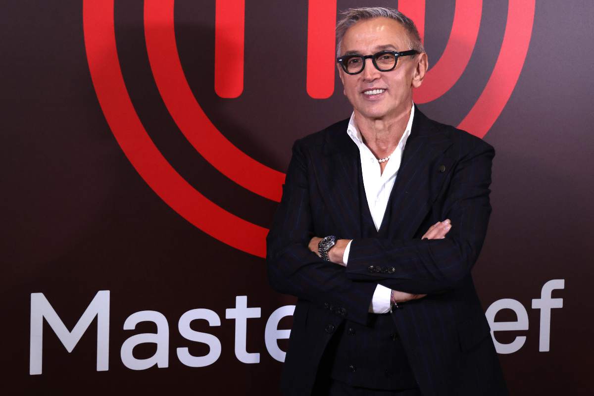Bruno Barbieri a braccia conserte