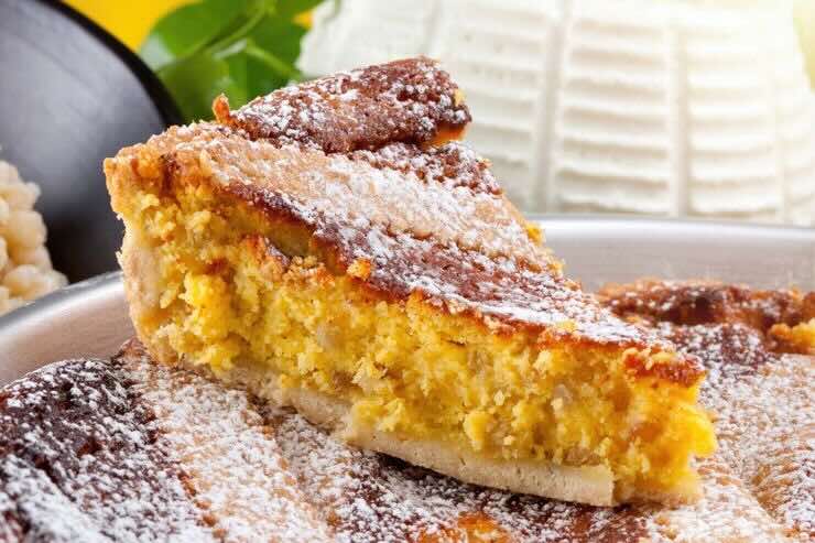 Crostata e ricotta sul fondo