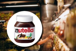 Un supermercato e, in evidenza, un barattolo di Nutella