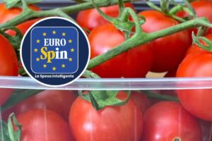 Una confezione di pomodori a grappoli e, in evidenza, il logo di Eurospin