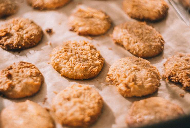 biscotti nella teglia da forno