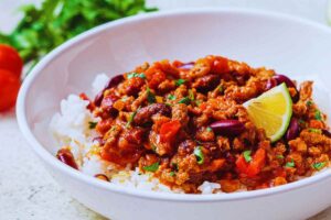 chili con carne sopra il riso