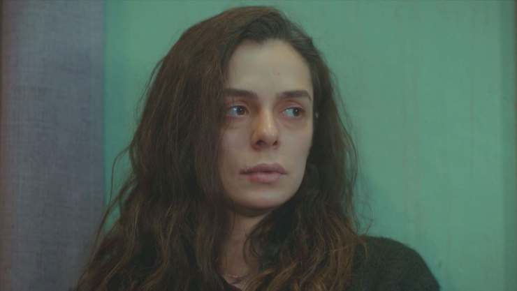 ragazza triste