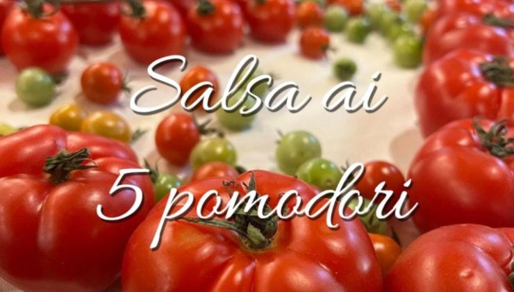 Diverse varietà di pomodori