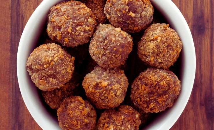 polpette in una ciotola